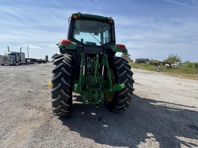 Image of John Deere 6175M equipment image 4