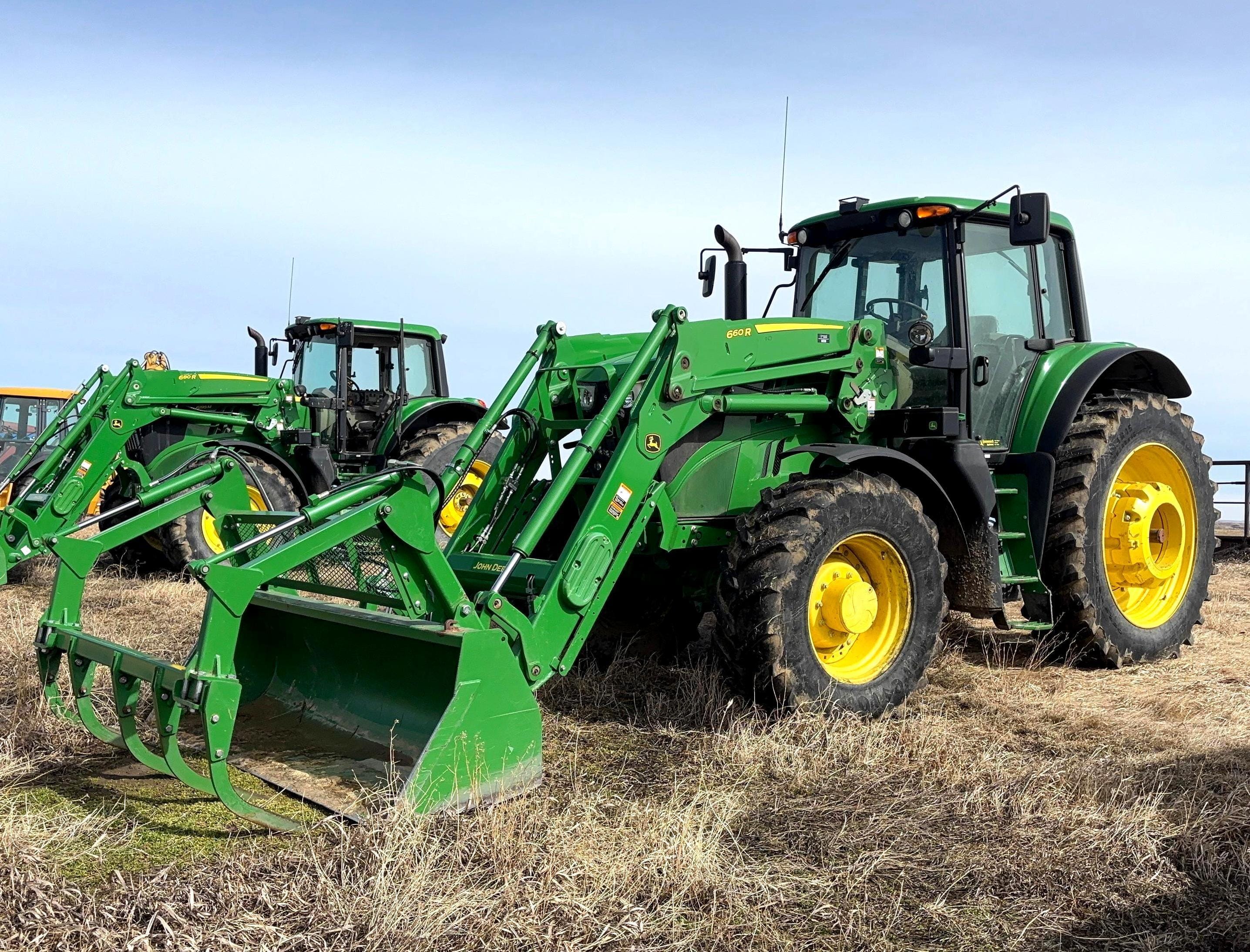 2019 John Deere 6175M Equipment Image0