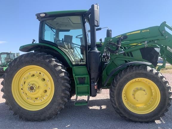 Image of John Deere 6175R equipment image 4