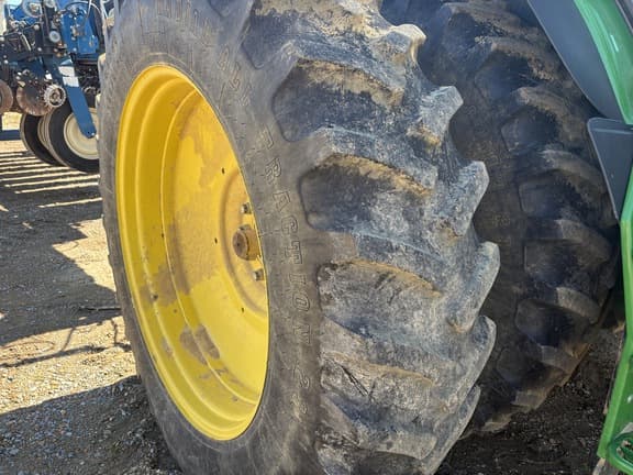 Image of John Deere 6175R equipment image 3