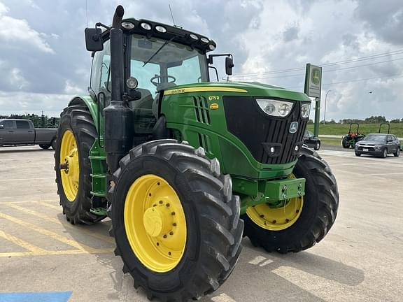 Image of John Deere 6175R equipment image 1