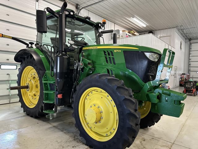 Image of John Deere 6175R equipment image 4