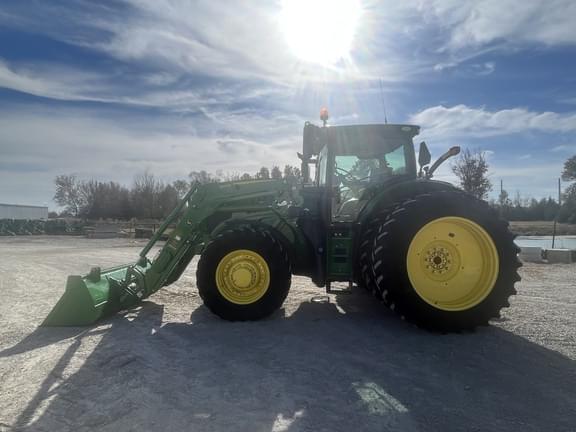 Image of John Deere 6175R equipment image 1