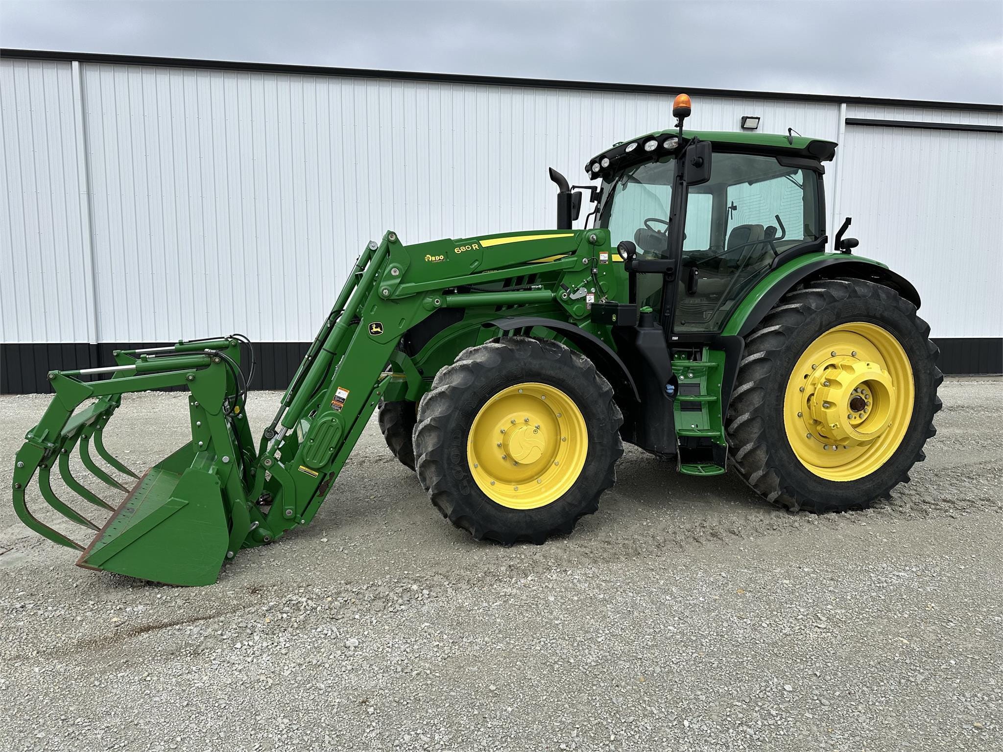 Main image John Deere 6175R