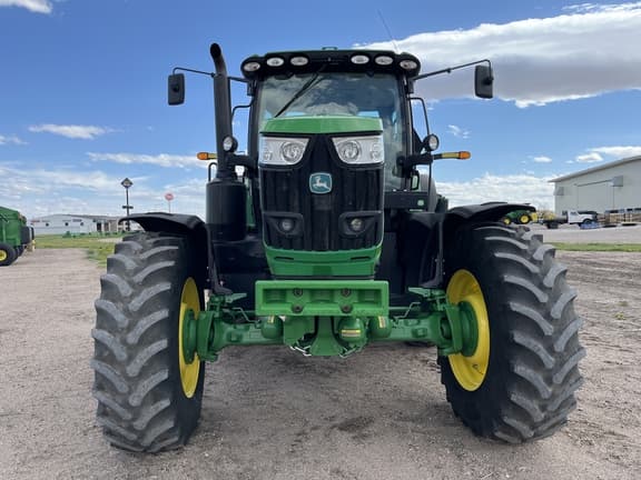 Image of John Deere 6175R equipment image 1