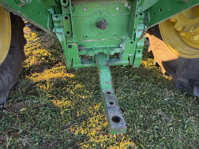 Image of John Deere 6175R equipment image 2