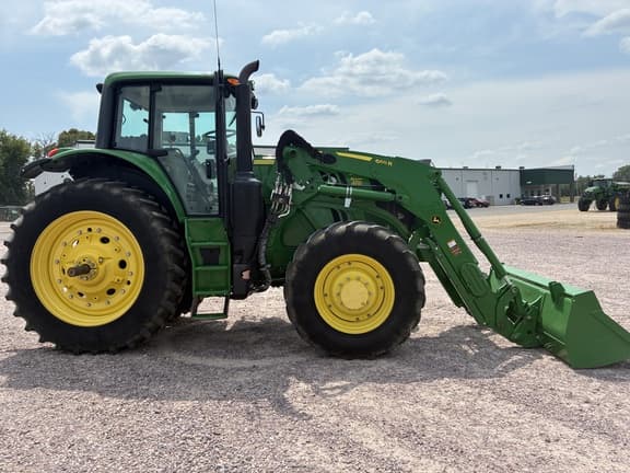 Image of John Deere 6195M equipment image 4