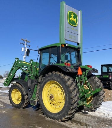 2019 John Deere 6195M Equipment Image0