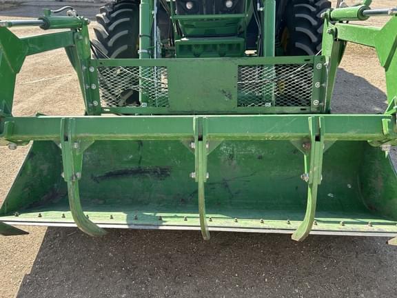 Image of John Deere 6195R equipment image 4