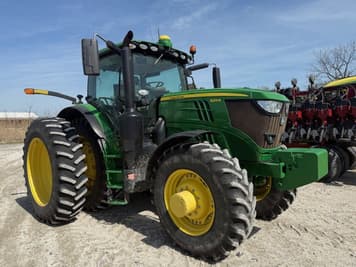 Main image John Deere 6215R