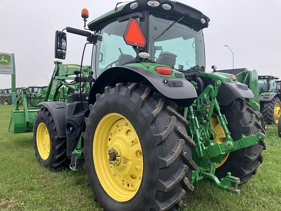 Image of John Deere 6215R equipment image 2