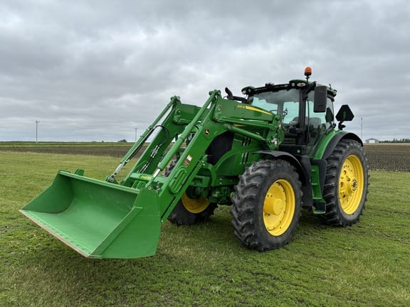 2019 John Deere 6215R Equipment Image0