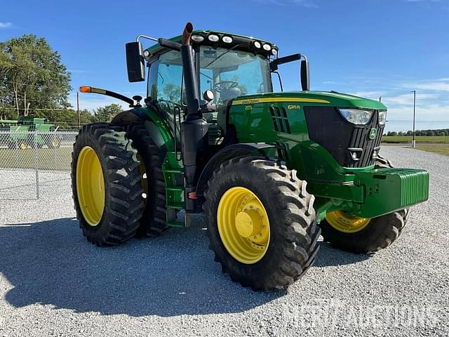 Image of John Deere 6215R equipment image 1