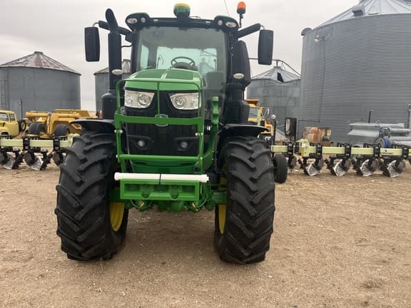 Image of John Deere 6230R equipment image 2
