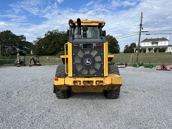 Image of John Deere 624L equipment image 3