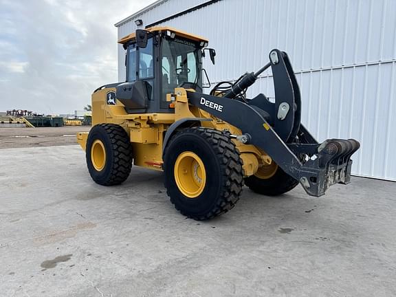 Image of John Deere 624L equipment image 1