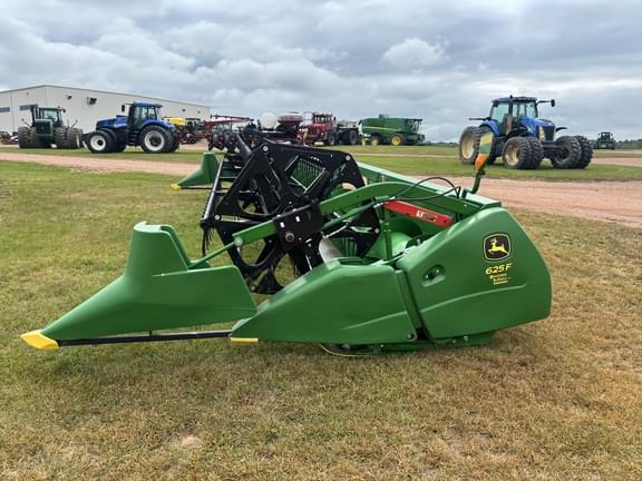 Image of John Deere 625F equipment image 2