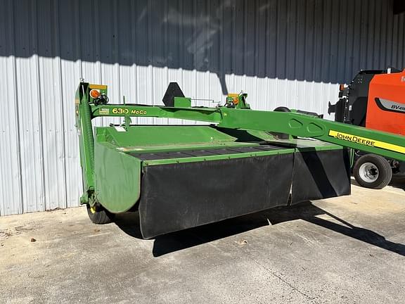 Image of John Deere 630 equipment image 2
