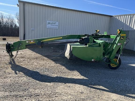 Image of John Deere 630 equipment image 2