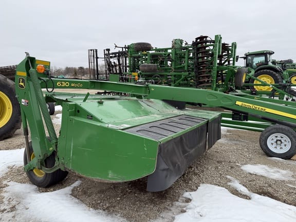 2019 John Deere 630 Equipment Image0
