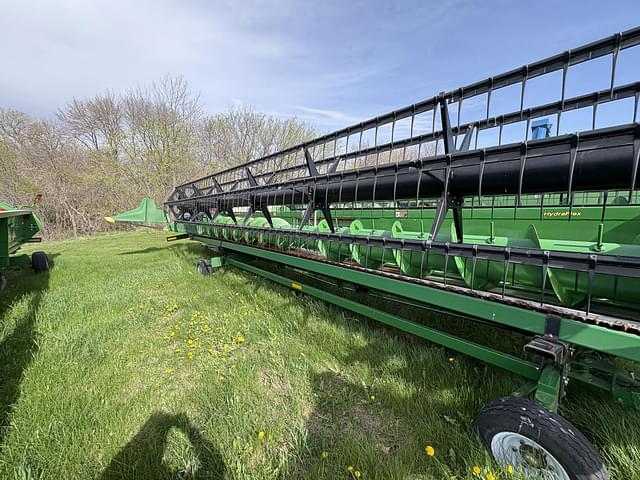 Image of John Deere 630F equipment image 3