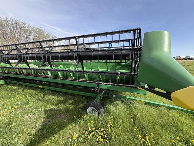 Image of John Deere 630F equipment image 2