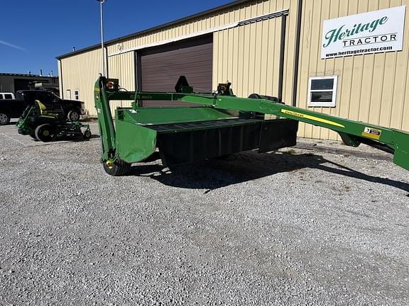 Image of John Deere 635 equipment image 1