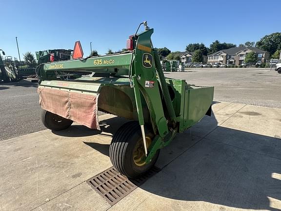 Image of John Deere 635 equipment image 4