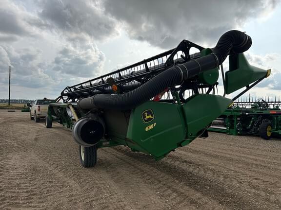 Image of John Deere 635F equipment image 1