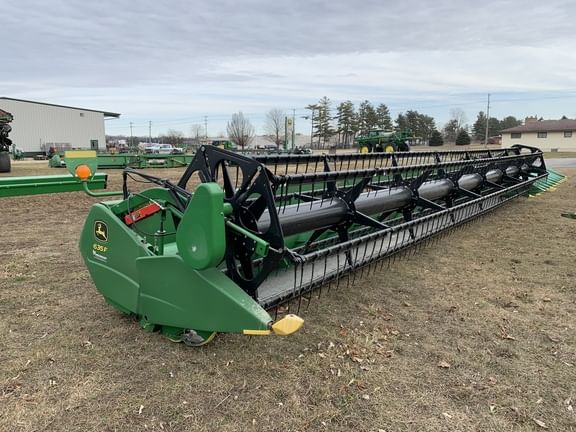 Main image John Deere 635F