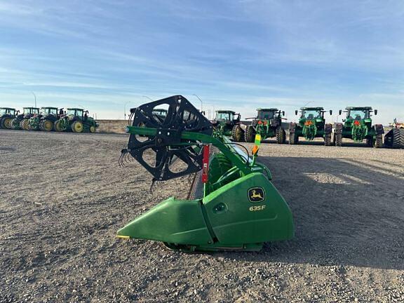 Image of John Deere 635F equipment image 1