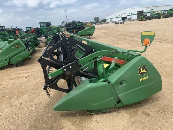 Image of John Deere 635F equipment image 1