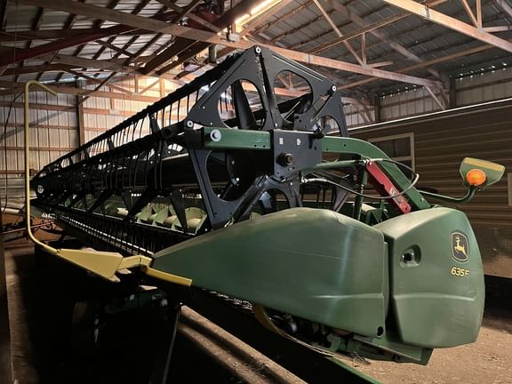 2019 John Deere 635F Equipment Image0