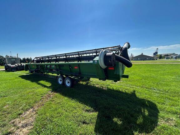 Image of John Deere 635F equipment image 3