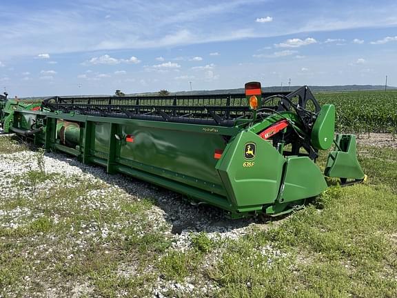 Image of John Deere 635F equipment image 2