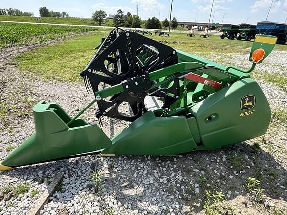 Image of John Deere 635F equipment image 1