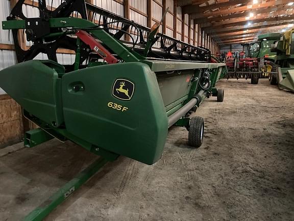 Image of John Deere 635F equipment image 2