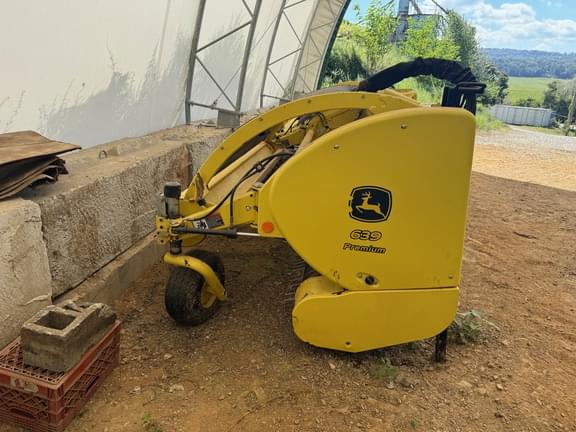 Image of John Deere 639 equipment image 1