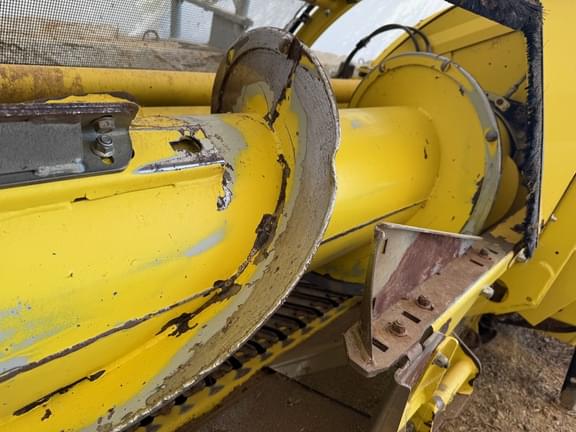 Image of John Deere 639 equipment image 4