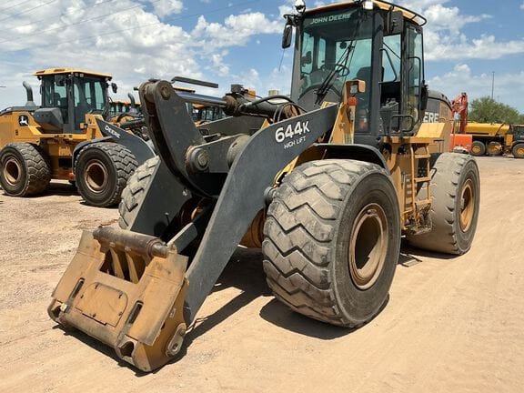 2019 John Deere 644K Equipment Image0