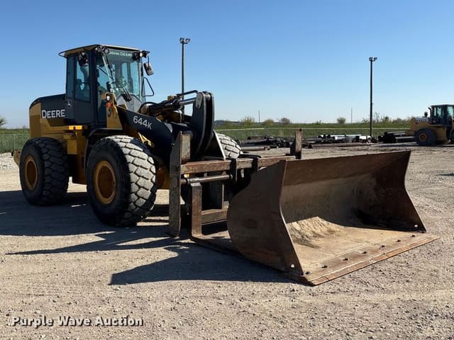 Image of John Deere 644K equipment image 2