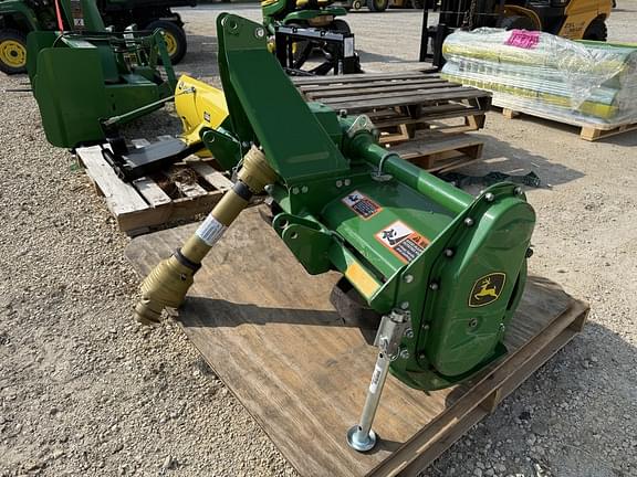 Image of John Deere 647 equipment image 1