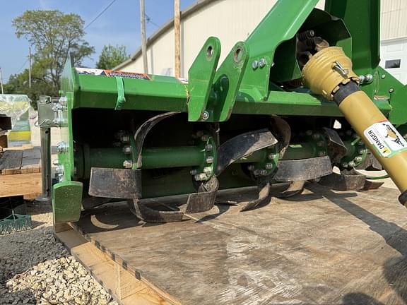 Image of John Deere 647 equipment image 3
