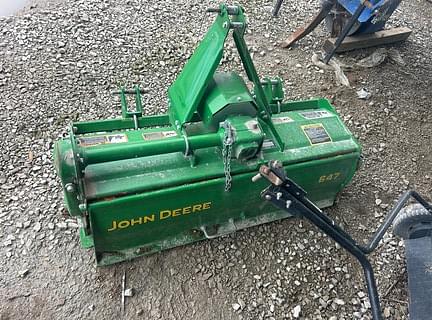 Image of John Deere 647 Image 0