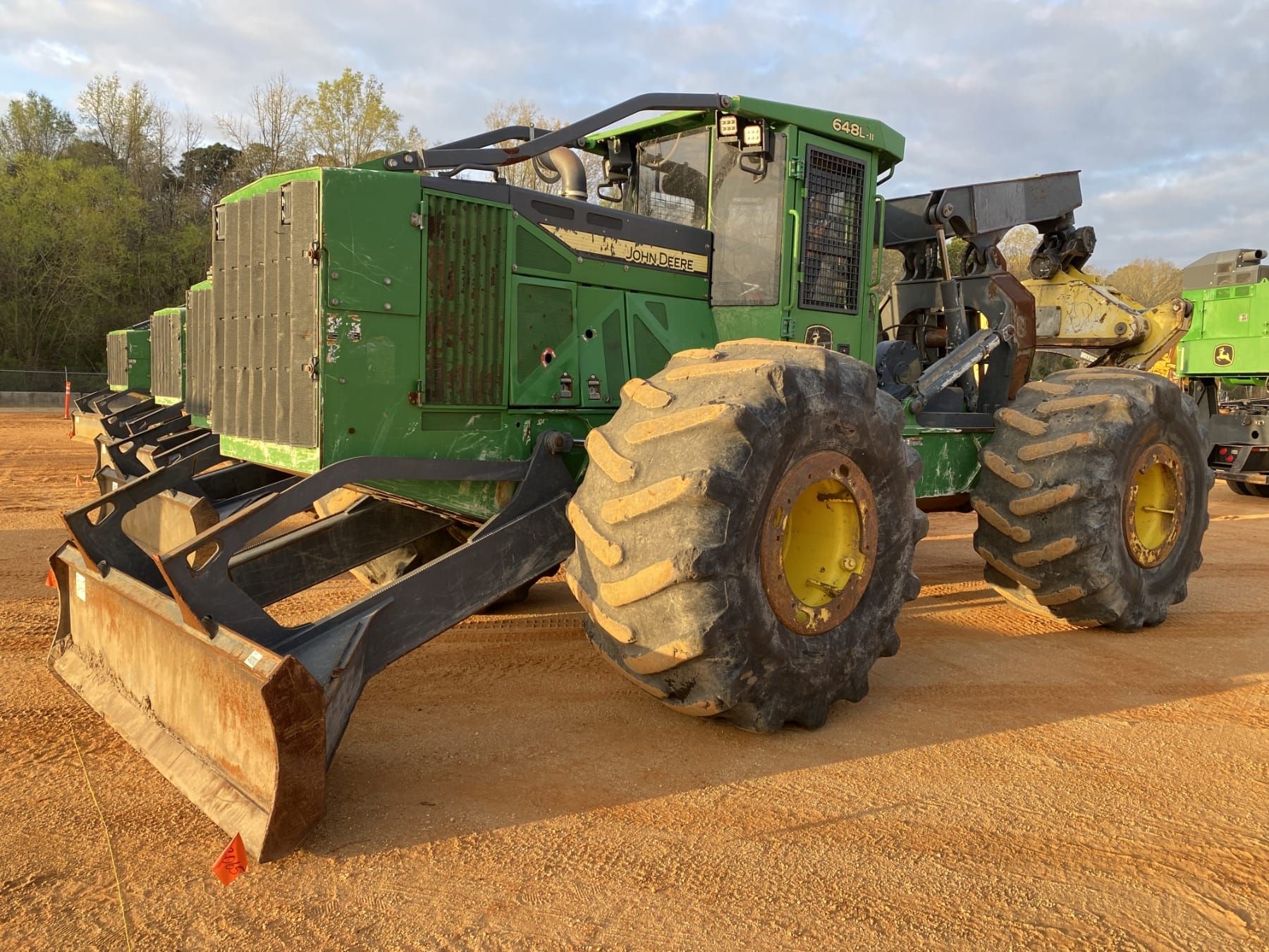 2019 John Deere 648L II Equipment Image0
