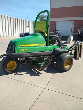 Image of John Deere 6500A equipment image 2