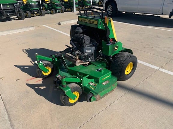 2019 John Deere 652E Equipment Image0