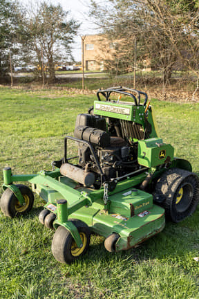 Image of John Deere 652R equipment image 1