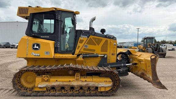 Image of John Deere 700K equipment image 4