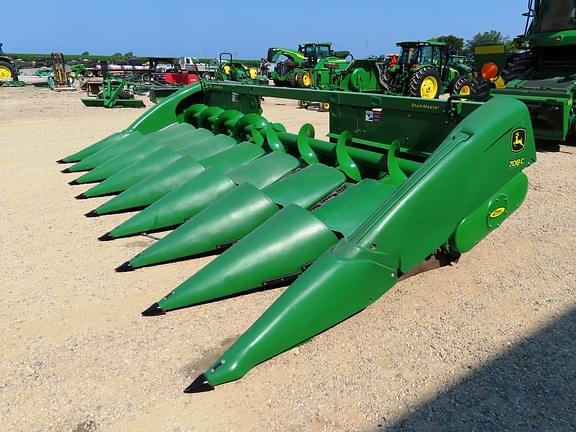 Image of John Deere 708C equipment image 4